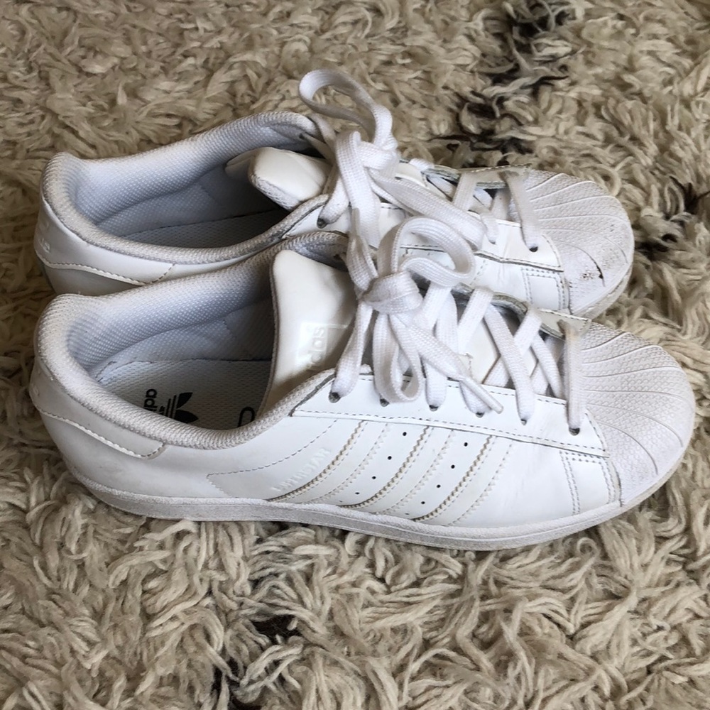 Adidas sneaker